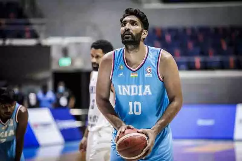 सात फीट लंबे Punjab के सब-इंस्पेक्टर ने बास्केटबॉल खिलाड़ी के रूप में अपनी छाप छोड़ी सात फीट लंबे Punjab के सब-इंस्पेक्टर ने बास्केटबॉल खिलाड़ी के रूप में अपनी छाप छोड़ी