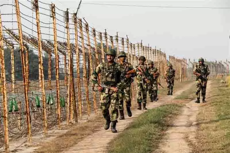 वह जल्द ही वापस आ जाएगा, हिरासत में लिए गए BSF जवान की पत्नी वह जल्द ही वापस आ जाएगा, हिरासत में लिए गए BSF जवान की पत्नी