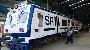 यात्रियों की प्रतिक्रिया पर दक्षिण रेलवे ने एसी ईएमयू के समय में किया बदलाव यात्रियों की प्रतिक्रिया पर दक्षिण रेलवे ने एसी ईएमयू के समय में किया बदलाव