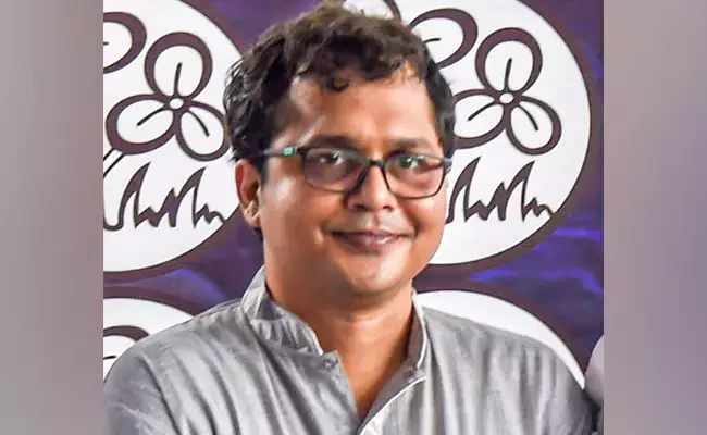 हाईकोर्ट से साकेत गोखले को झटका, मानहानि मामले को चुनौती देने वाली याचिका खारिज हाईकोर्ट से साकेत गोखले को झटका, मानहानि मामले को चुनौती देने वाली याचिका खारिज