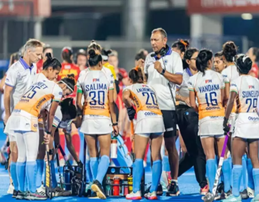 हॉकी: भारतीय महिला हॉकी टीम ऑस्ट्रेलिया दौरे का अंत जीत के साथ करना चाहेगी हॉकी: भारतीय महिला हॉकी टीम ऑस्ट्रेलिया दौरे का अंत जीत के साथ करना चाहेगी