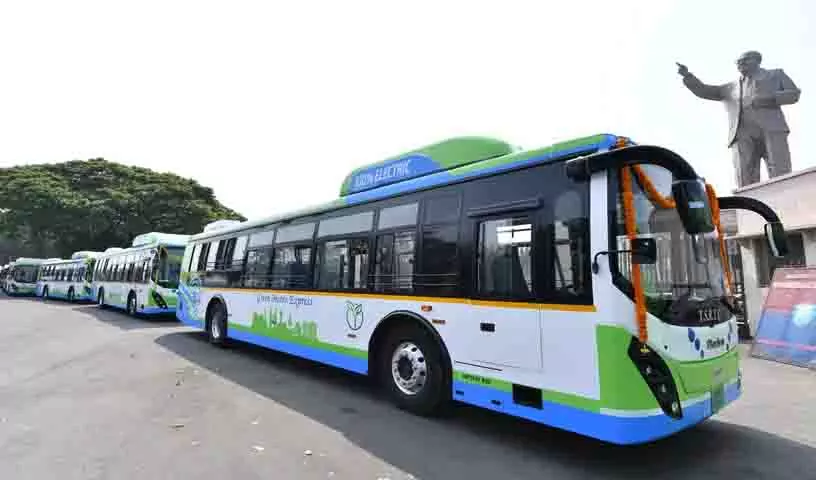 TGSRTC ने हैदराबाद में मासिक बस पास धारकों के लिए मेट्रो कॉम्बी टिकट की घोषणा की TGSRTC ने हैदराबाद में मासिक बस पास धारकों के लिए मेट्रो कॉम्बी टिकट की घोषणा की