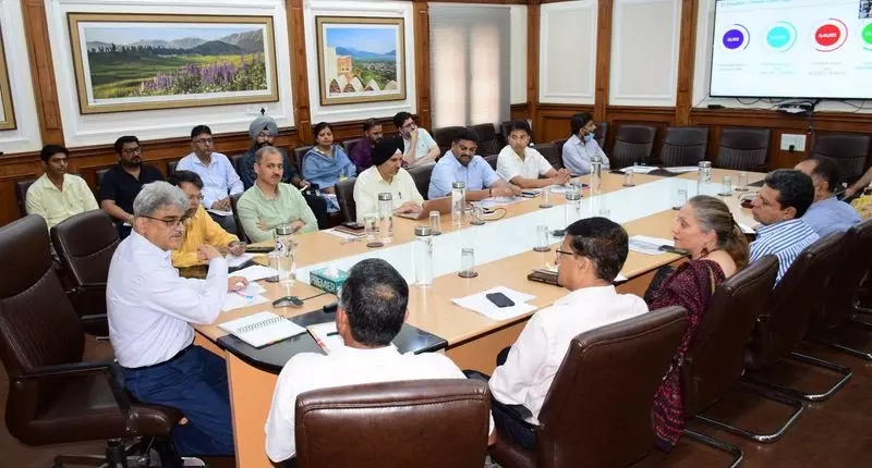 शिकायतों का संतोषजनक और समय पर निपटारा कुशल प्रशासन की आधारशिला: CS शिकायतों का संतोषजनक और समय पर निपटारा कुशल प्रशासन की आधारशिला: CS