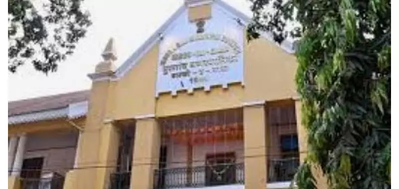 MMC उपाध्यक्ष रामचंद्र कामत ने मोरमुगाओ में बिजली विभाग के तबादलों में पक्षपात का आरोप लगाया MMC उपाध्यक्ष रामचंद्र कामत ने मोरमुगाओ में बिजली विभाग के तबादलों में पक्षपात का आरोप लगाया
