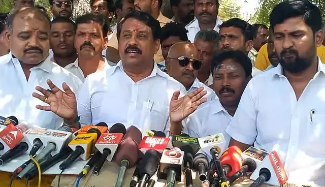 डीएमके शासन में कोई भी सुरक्षित नहीं: Nayinar Nagendran डीएमके शासन में कोई भी सुरक्षित नहीं: Nayinar Nagendran