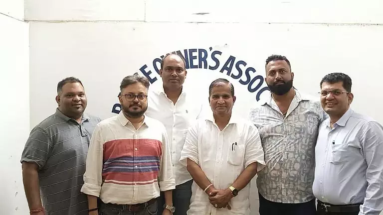 Goa बार्ज ओनर्स एसोसिएशन ने नई समिति का चुनाव किया Goa बार्ज ओनर्स एसोसिएशन ने नई समिति का चुनाव किया