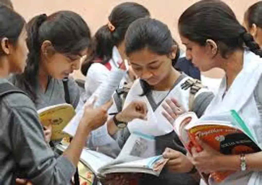 ओडिशा मैट्रिक परीक्षा-2025 के परिणाम घोषित, 94.93 प्रतिशत उत्तीर्ण ओडिशा मैट्रिक परीक्षा-2025 के परिणाम घोषित, 94.93 प्रतिशत उत्तीर्ण