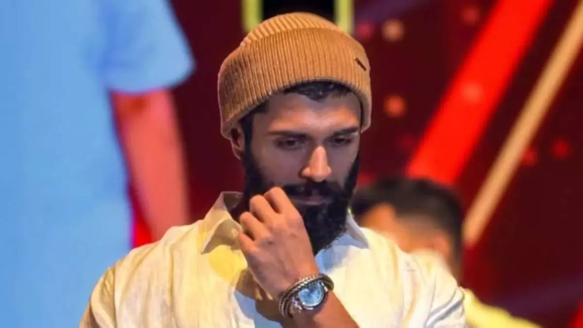 Vijay Deverakonda: देश को हिला देने वाले पहलगाम आतंकी हमले पर नया सोशल मीडिया बेहेस Vijay Deverakonda: देश को हिला देने वाले पहलगाम आतंकी हमले पर नया सोशल मीडिया बेहेस