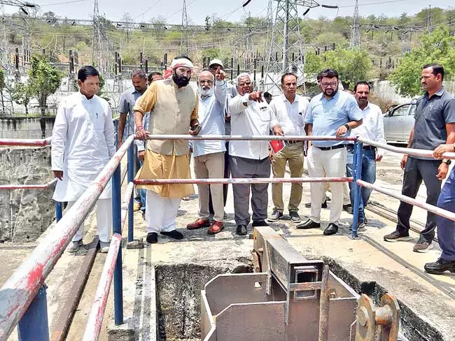 पलामुरु-रंगा रेड्डी परियोजना दो साल में पूरी होगी: Minister Uttam पलामुरु-रंगा रेड्डी परियोजना दो साल में पूरी होगी: Minister Uttam