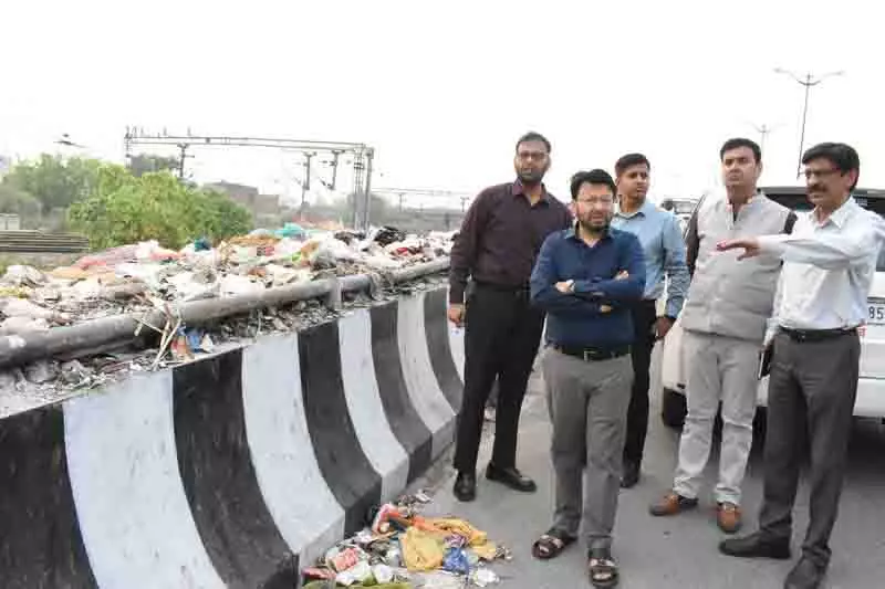 Jalandhar: मंत्री ने औचक निरीक्षण कर शहर में सफाई व्यवस्था का लिया जायजा Jalandhar: मंत्री ने औचक निरीक्षण कर शहर में सफाई व्यवस्था का लिया जायजा