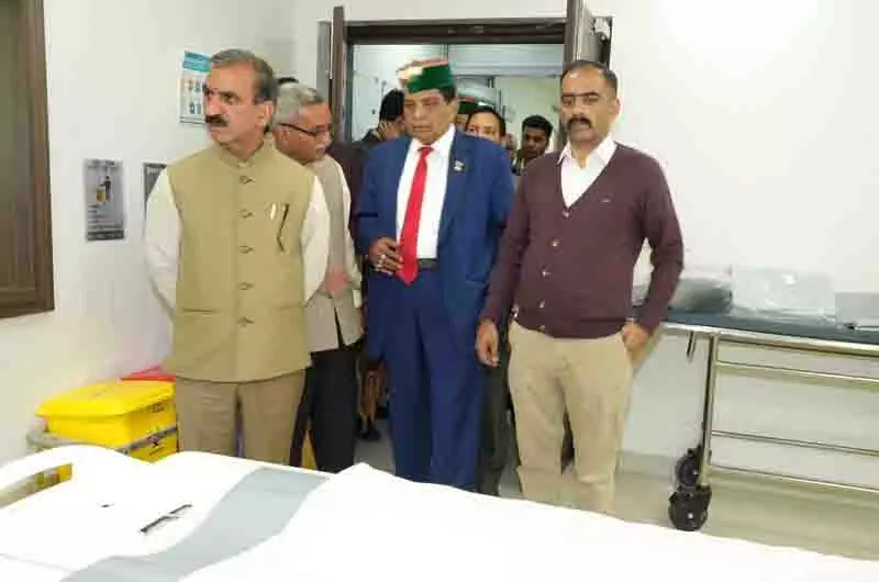 अस्पतालों में आधुनिक चिकित्सा उपकरण उपलब्ध कराने पर 200 करोड़ रुपये खर्च किए जाएंगे: CM अस्पतालों में आधुनिक चिकित्सा उपकरण उपलब्ध कराने पर 200 करोड़ रुपये खर्च किए जाएंगे: CM