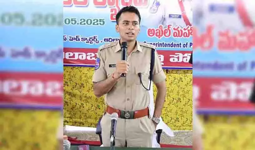 Adilabad: पुलिस विभाग के 400 कर्मचारियों ने चिकित्सा शिविर का लाभ उठाया Adilabad: पुलिस विभाग के 400 कर्मचारियों ने चिकित्सा शिविर का लाभ उठाया