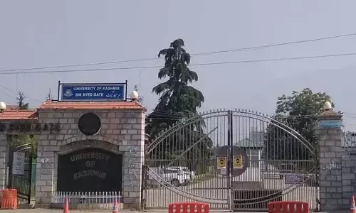 NEET UG 2025: केयू ने 3 मई को होने वाली सभी परीक्षाएं स्थगित कीं NEET UG 2025: केयू ने 3 मई को होने वाली सभी परीक्षाएं स्थगित कीं