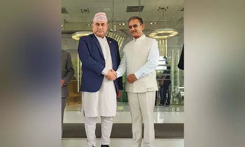 विदेश राज्य मंत्री कीर्ति वर्धन सिंह ने नेपाली प्रतिनिधिमंडल से मुलाकात की विदेश राज्य मंत्री कीर्ति वर्धन सिंह ने नेपाली प्रतिनिधिमंडल से मुलाकात की