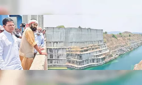 पालमुरु-रंगारेड्डी लिफ्ट सिंचाई योजना दिसंबर 2027 तक पूरी हो जाएगी: Uttam Kumar Reddy पालमुरु-रंगारेड्डी लिफ्ट सिंचाई योजना दिसंबर 2027 तक पूरी हो जाएगी: Uttam Kumar Reddy