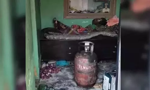 LPG सिलेंडर लीक होने से लगी आग: दो की मौत, चार गंभीर रूप से घायल