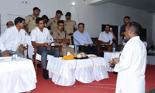 DC ने करनाल जिले के डाबरी गांव के पुस्तकालय को नई पुस्तकें उपलब्ध कराने का संकल्प लिया
