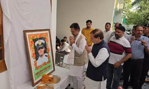 Haryana :  विधानसभा अध्यक्ष और मंत्री ने लेफ्टिनेंट नरवाल को श्रद्धांजलि अर्पित की