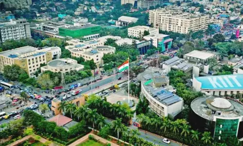 भुवनेश्वर के KIIT में नेपाली छात्रा प्रिशा शाह की मौत: विदेश मंत्रालय ने बयान जारी किया भुवनेश्वर के KIIT में नेपाली छात्रा प्रिशा शाह की मौत: विदेश मंत्रालय ने बयान जारी किया