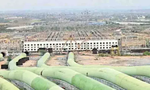 कांग्रेस सरकार के तहत Telangana की पलामुरु-रंगारेड्डी लिफ्ट सिंचाई योजना के काम में कोई प्रगति नहीं कांग्रेस सरकार के तहत Telangana की पलामुरु-रंगारेड्डी लिफ्ट सिंचाई योजना के काम में कोई प्रगति नहीं