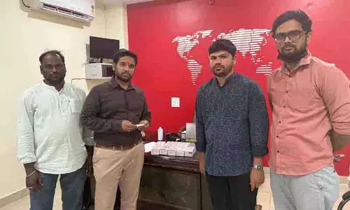 Telangana में नीम हकीमों पर अंकुश लगाने में स्वास्थ्य विभाग की भूमिका जांच के दायरे में Telangana में नीम हकीमों पर अंकुश लगाने में स्वास्थ्य विभाग की भूमिका जांच के दायरे में