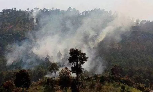 Jammu: पाकिस्तानी सैनिकों ने लगातार आठवें दिन नियंत्रण रेखा पर बिना उकसावे के गोलीबारी की