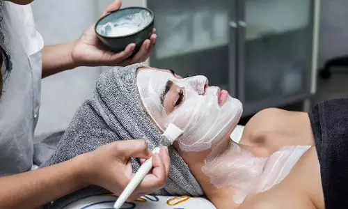 Oily skin से परेशान हैं? oil को नियंत्रित करने और अपनी त्वचा साफ़ करने के 3 घरेलू उपाय Oily skin से परेशान हैं? oil को नियंत्रित करने और अपनी त्वचा साफ़ करने के 3 घरेलू उपाय