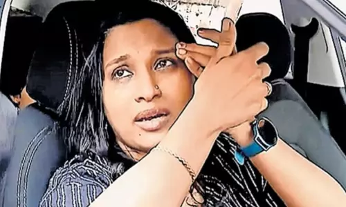 Kochi कॉरपोरेशन की ‘सीरियल रिश्वतखोर’ स्वप्ना के कार्यालय और घर की तलाशी ली