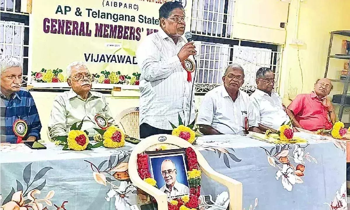 Andhra: केंद्र से बैंक पेंशन अद्यतन का मामला अदालत से बाहर निपटाने का आग्रह
