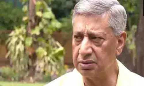 जम्मू-कश्मीर के पूर्व DGP ने आतंकवाद से निपटने के लिए बिलावल भुट्टो के आंतरिक सुधार के दावे की आलोचना की जम्मू-कश्मीर के पूर्व DGP ने आतंकवाद से निपटने के लिए बिलावल भुट्टो के आंतरिक सुधार के दावे की आलोचना की