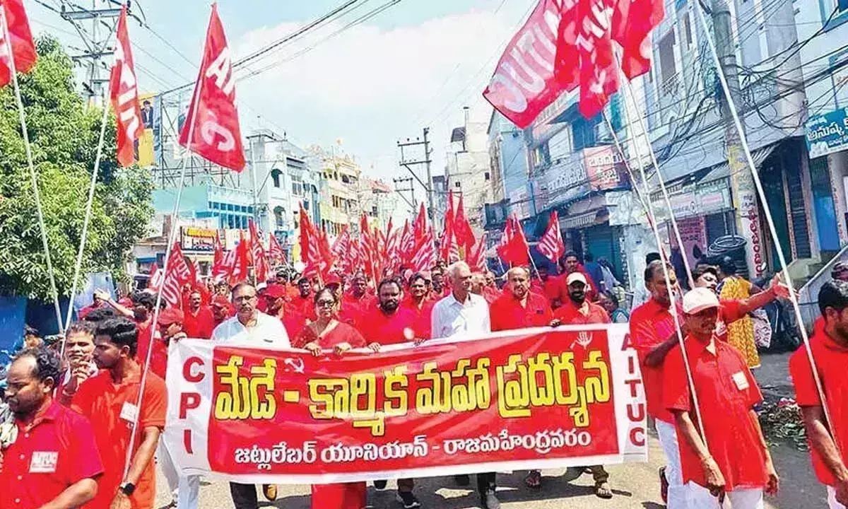 Andhra: जब तक शोषण रहेगा, लाल झंडा लहराता रहेगा: नारायण