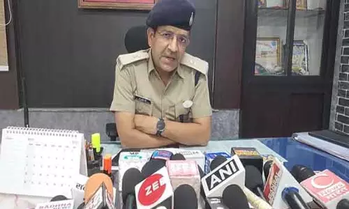 MP के विदिशा में पिकअप वैन पलटने से 4 की मौत, 12 घायल, CM ने अनुग्रह राशि की घोषणा की MP के विदिशा में पिकअप वैन पलटने से 4 की मौत, 12 घायल, CM ने अनुग्रह राशि की घोषणा की