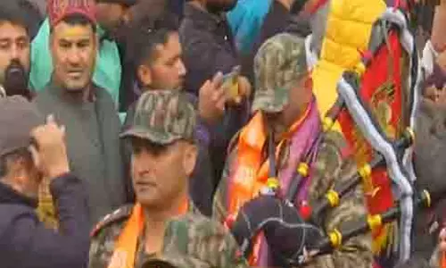 CM धामी ने केदारनाथ में की पूजा, गढ़वाल राइफल्स ने बजाया भक्ति संगीत