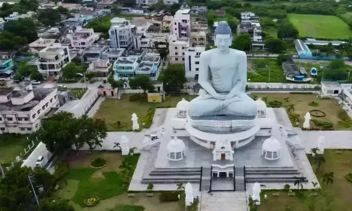 अमरावती में राजधानी के पुनः लॉन्च समारोह की तैयारियां शुरू, कार्यक्रम स्थल पर गैलरी भरी हुई
