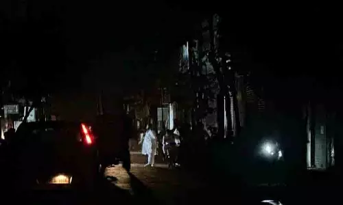 Ahmedgarh के मुस्लिम बहुल इलाकों में ब्लैकआउट Ahmedgarh के मुस्लिम बहुल इलाकों में ब्लैकआउट