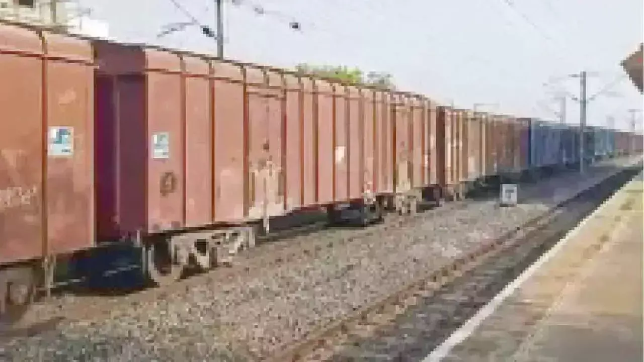 Telangana: SCR ने माल लदान में तोड़ा रिकॉर्ड