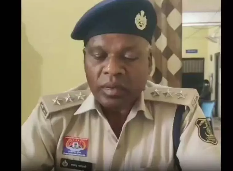 आंत फटने से युवक की हुई मौत, पीएम रिपोर्ट से निर्मम हत्या का खुलासा आंत फटने से युवक की हुई मौत, पीएम रिपोर्ट से निर्मम हत्या का खुलासा