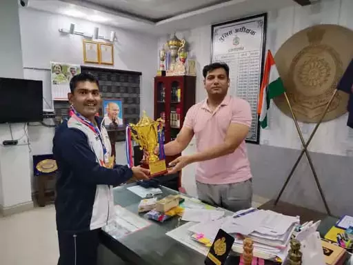 पुलिसकर्मी ने दुबई में छत्तीसगढ़ का मान बढ़ाया पुलिसकर्मी ने दुबई में छत्तीसगढ़ का मान बढ़ाया