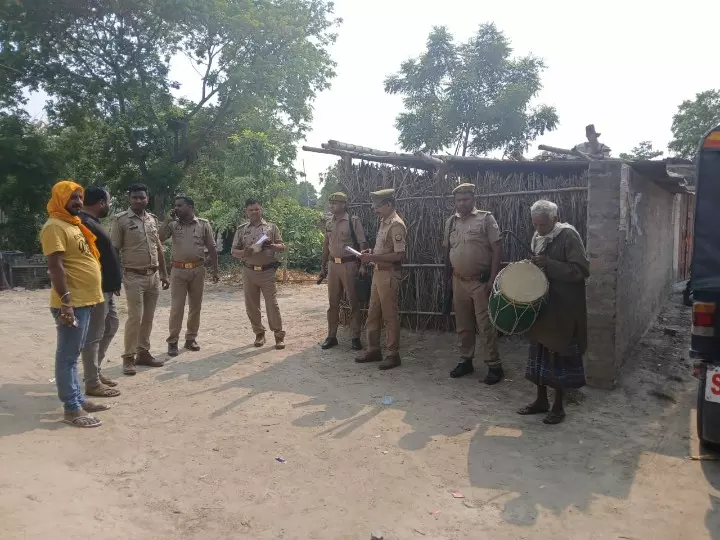 Ballia Police ने गैंगस्टर एक्ट में वांछित तीन आरोपियों के खिलाफ की कार्रवाई Ballia Police ने गैंगस्टर एक्ट में वांछित तीन आरोपियों के खिलाफ की कार्रवाई