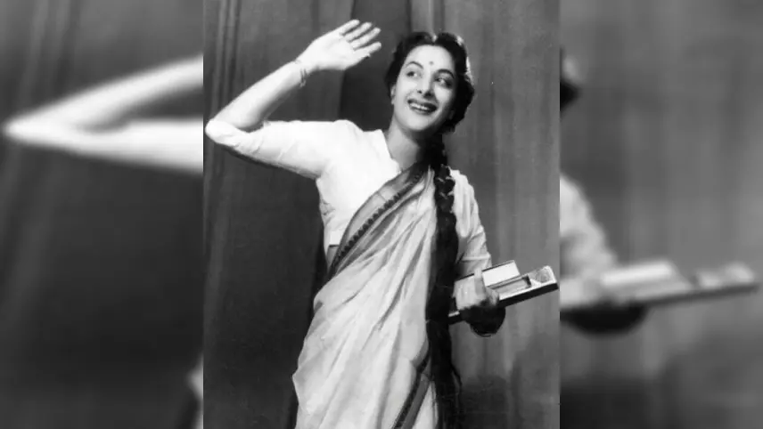 आग के बीच खिली मोहब्बत, जब नरगिस के लिए सुनील दत्त ने मौत को दी मात! आग के बीच खिली मोहब्बत, जब नरगिस के लिए सुनील दत्त ने मौत को दी मात!