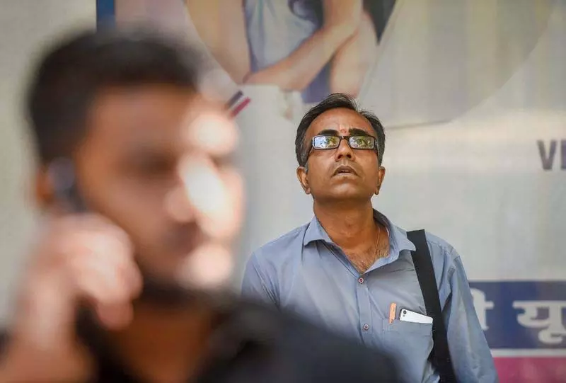 FII खरीद और भारत-अमेरिका समझौते की उम्मीद से सेंसेक्स 260 अंक चढ़ा FII खरीद और भारत-अमेरिका समझौते की उम्मीद से सेंसेक्स 260 अंक चढ़ा