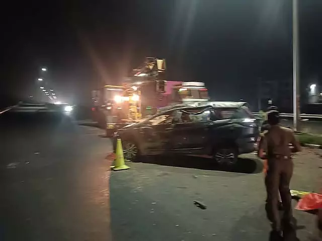 बरगुर के निकट सड़क दुर्घटना में दो लोगों की मौत बरगुर के निकट सड़क दुर्घटना में दो लोगों की मौत