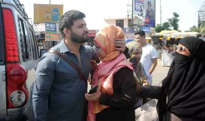 Punjab: सीमाएं बंद, लेकिन उम्मीद की किरण बाकी है Punjab: सीमाएं बंद, लेकिन उम्मीद की किरण बाकी है