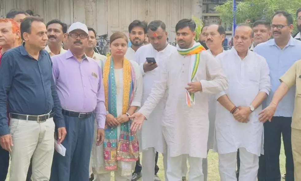 Bareilly: जिला और महानगर कांग्रेस ने जातिगत जनगणना के समर्थन में धन्यवाद यात्रा का आयोजन किया Bareilly: जिला और महानगर कांग्रेस ने जातिगत जनगणना के समर्थन में धन्यवाद यात्रा का आयोजन किया