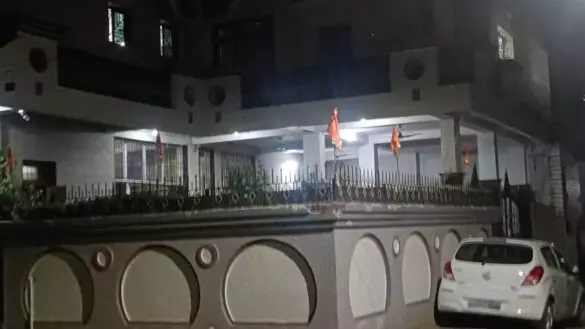 West Singhbhum: खैनी ब्रांड से जुड़े व्यापारियों के परिसरों पर छापेमारी, जांच जारी West Singhbhum: खैनी ब्रांड से जुड़े व्यापारियों के परिसरों पर छापेमारी, जांच जारी