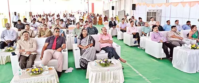 DRDO अध्यक्ष ने मिसाइल केंद्र का निरीक्षण किया DRDO अध्यक्ष ने मिसाइल केंद्र का निरीक्षण किया