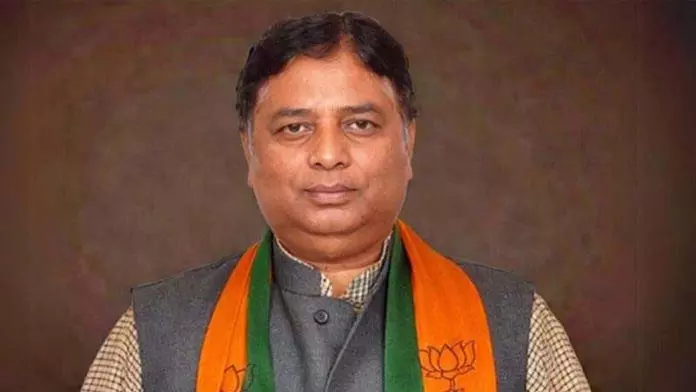 सत-कौल ने Srinagar में महत्वपूर्ण पार्टी बैठक को संबोधित किया सत-कौल ने Srinagar में महत्वपूर्ण पार्टी बैठक को संबोधित किया