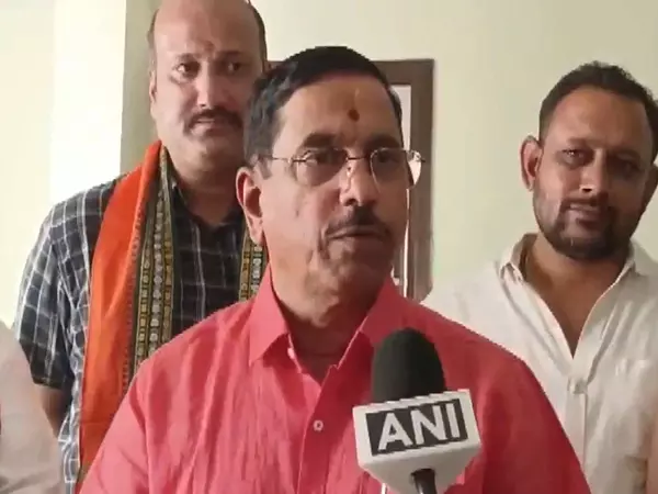 सुहास शेट्टी हत्याकांड पर केंद्रीय मंत्री प्रहलाद जोशी ने कहा, सांप्रदायिक ताकतों ने हत्या की सुहास शेट्टी हत्याकांड पर केंद्रीय मंत्री प्रहलाद जोशी ने कहा, सांप्रदायिक ताकतों ने हत्या की