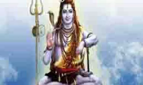 Mantra: सोमवार को जप लें ॐ नमः शिवाय, जानिए इस महामंत्र का महत्व और जप विधि