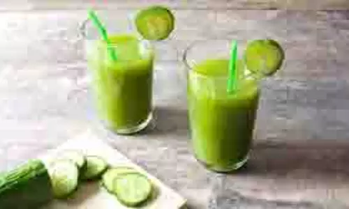 Benefits Of Cucumber: गर्मियों में खीरे के जूस का सेवन करने से मिलेंगे ये कमाल के फायदे Benefits Of Cucumber: गर्मियों में खीरे के जूस का सेवन करने से मिलेंगे ये कमाल के फायदे